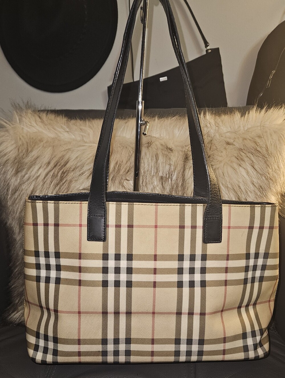 Burberry Classic Check Tote - Picture 4 of 10